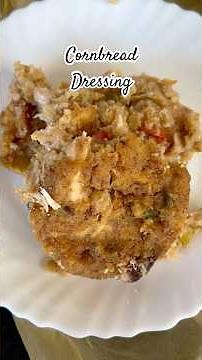 You gotta have Cornbread Dressing on your Thanksgiving menus! #thanksgiving