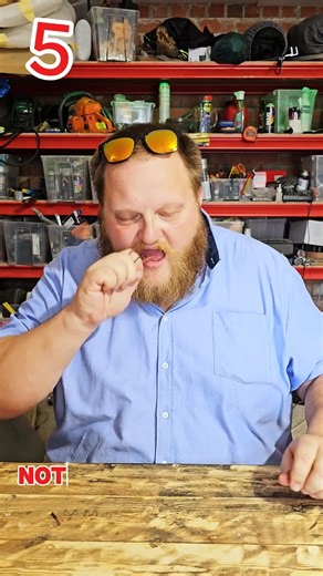 These strange life hacks again. Here are 5 simple ways to strip insulation. | MuchBlast