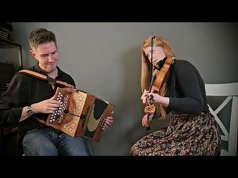 Hanter Dro - fiddle, accordion / melodeon - bal folk - Sarah Loughran & Paul Young