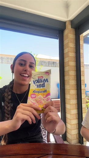Try the new nesquik chocolate bar with Ella and I 🫰