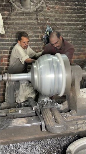 This Is How Aluminium Utensils Are Produced