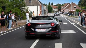 Ferrari California sudden acceleration draws crowd attention