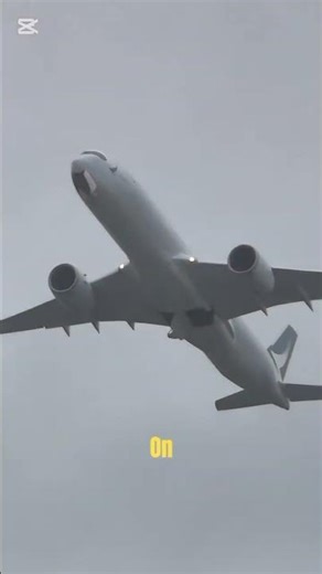 🛫🤖 “How Modern Planes Take Off & Land SO Smoothly! The Tech Behind the Magic!” #technology #aviation