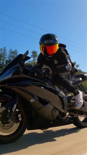 Yamaha R6 spaceship #motorcycle #sportbike #wheelie #yamahar6 #gopro | Yamaha R6