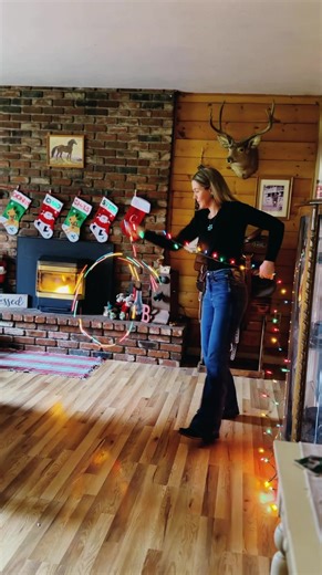 Merry Christmas Rope Tricks