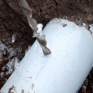 593K views · 1K reactions | Leaking Pipe Fix | Pretty Makeup | Facebook