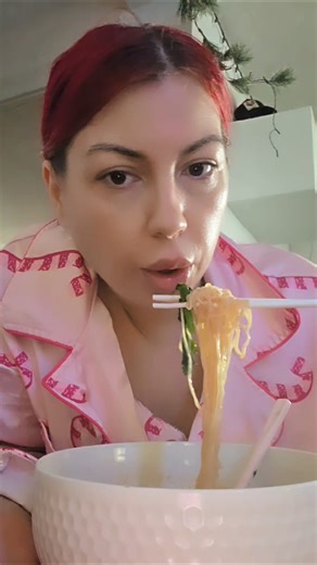 eating tom yum shrimp and beef noodle soup 🍜 ASMR #youtubeshorts #shorts #shortsfeed #shortvideo #fy