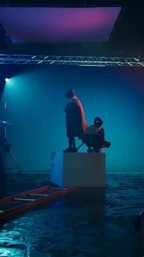 Green Screen for Acting Workshop Step onto a virtual set and walk away with usable footage. This class puts actors in front of a professional green screen, performing action, drama, comedy, or character material designed to translate directly into high-end AI/VFX scenes. You’ll shoot multiple setups, get direction tailored to your strengths, and leave with clean plates you can use to generate reels, short films, or social-ready content. What you get: On-camera green screen performance training G