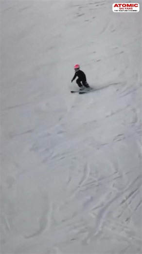 Xavier Wong 🇬🇧 - slalom drills The Snow Centre Manchester #weareskiing ‪@atomic‬