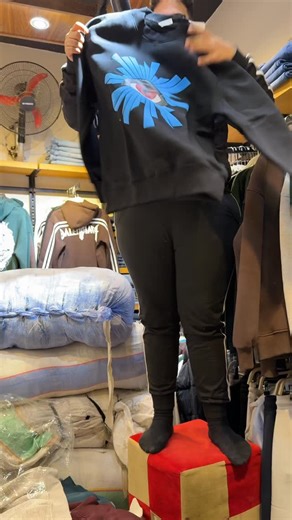 مستنابكم يوم الجمعه 9/1/2026 ❤️ عرض لمده يوم واحد فقط مناسبه 🔥🔥 مرور 7 سنين علي افتتاح فرع رجالي 👖 عنوان محله دمنه امام البريد محل اونلاين استور ✔️✔️ 🔥 فرصة تكسب معانا! 🔥 هتختار 5 أشخاص يكسبوا معانا سويت شيرت مجانا من اختيارك ❤️❤️ شروط المسابقة: ✔ اعمل لايك على البوست ✔ اكتب أكتر عدد كومنتات ✔ اعمل منشن لصحابك في كل كومنت ✔ اعمل فولو لكل صفحتنا من هنا 👇👇👇👇👇 https://linktr.ee/Onlineeg?utm_source=qr_code 🏆 الفائز: أكتر واحد تفاعل (كومنتات لايك) 📅 مدة المسابقة: من دلوقتي لحد يوم 9/1/202