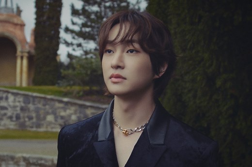 Watch: SHINee's Onew Becomes A "Winner" Against All Odds In Moving Comeback MV | Soompi