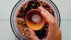 Easy Vegan Sausage (Soy- & Gluten-Free!)