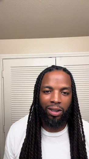 #growlking #growl #itsthevoiceforme #deepvoice #voiceactor #voice #narrator #narratorsvoice #jamesearljones #mufasa #locs #longlocs #booktok #blackbooktok #audiobook #voiceover
