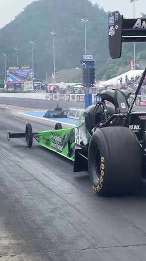 We’re thundering through the valley at Bristol Dragway! Watch eliminations at 7p ET on FS1. #ThunderValleyNats • Josh Hart | NHRA