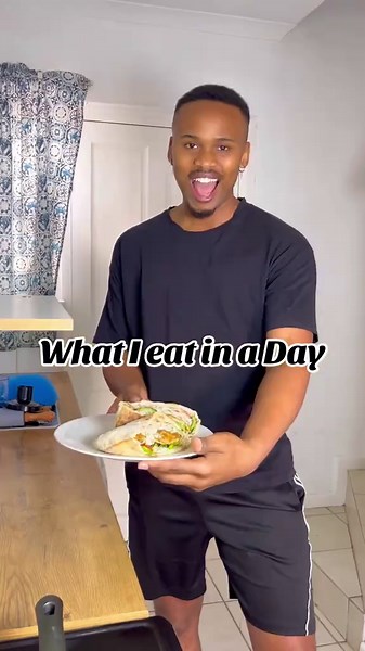 Clean Eating Made Tasty: What I Eat in a Day