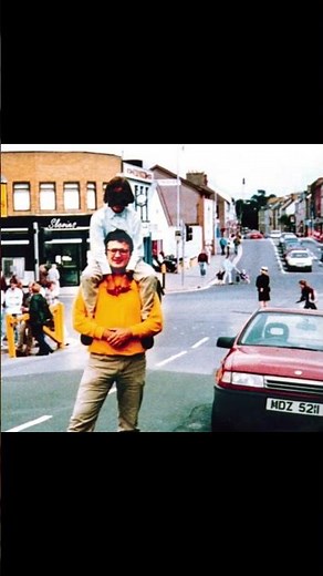 The most terrifying photo in Irish History. The Omagh Bombing.