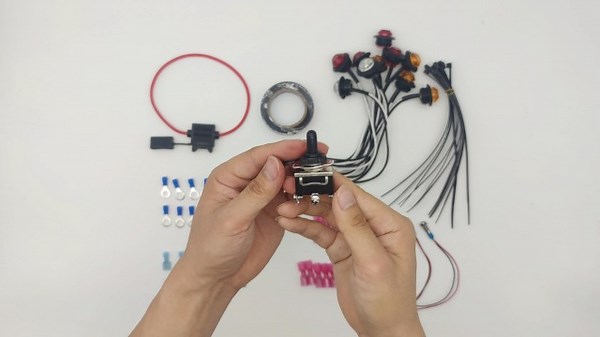 Watch Product appearance details are displayed on Amazon Live