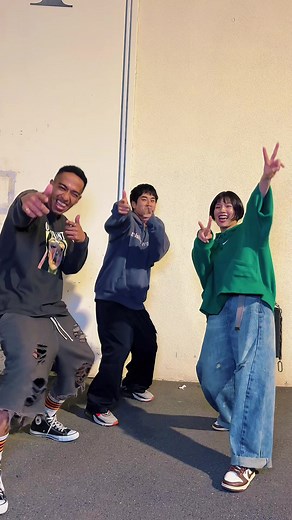 PJ ～航空救難団～🚁 撮影中まさかのハプニング?!🫣 藤木さやか 3等空曹 近藤守 3等空曹 西谷ランディー空士長 #Chameleon_dance🕺 Thank You🫶#石井杏奈 #前田旺志郎 3rd Single💿Chameleon 6.18 Release #ドラマPJ #Aぇǃgroup #草間リチャード敬太 #AぇChameleon #Aぇとっく #newmusic #dancechallenge