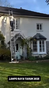 Zaman bila ampa dok pakai lampu lip lap lagi.. pakai jenis ni baru lah meriah sebatu boleh nampak🤩🤩 Benda ni waterproof tau dan tahan lasak.. memang sesuai pasang dekat outdoor👍👍 Siap boleh remote lampu guna apps lagi fuhh paduu weh… beli dekat sini👉🏻 https://s.shopee.com.my/6V7lEumxRA | Khairulaming Fans Club