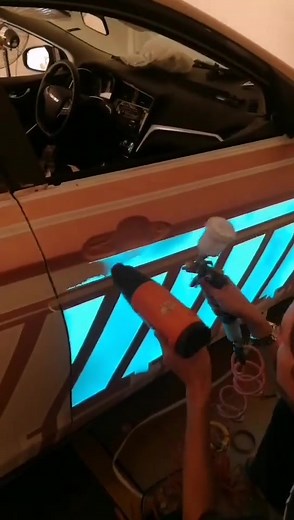 Liquid Laser Painting: Illuminate Your Art!