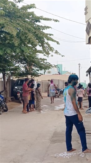 హాపీ హొలీ