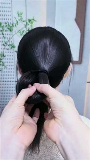 Elegant Low Bun Hairstyle with Jade Hair Stick 🌿✨ | Classy & Traditional Look 💚👑