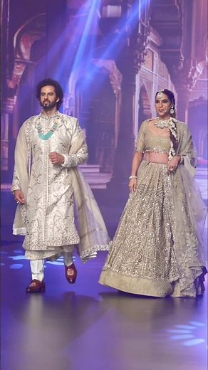 best couple ramp walk poses ✨️ramp walk steps for couples 🇮🇳 Delhi Times 😍 #shorts#model