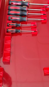 This is How to Reposition The DrawerPro Clips 💪 🌟 Smash Like and Save This Post for Later! . . . #olsatools #DoMoreDoBetter #mechaniclife #mechanicsoftiktok #mechanictools #toolsofthetrade #automotivetechniciana #mechanicproblems #mechaniclife🔧 #mechanictiktok #foryoupage | Olsa Tools