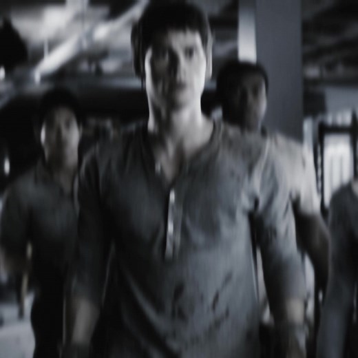 Unforgettable Looks of Thomas from Maze Runner
