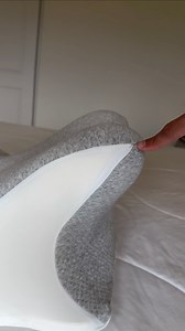 197K views · 1.1K reactions | The pillow that multitasks 勞 #amazonfinds #pillow #reelsviral#bedroomideas #sleepwell #lifehacks | Simply Sal Finds | Facebook