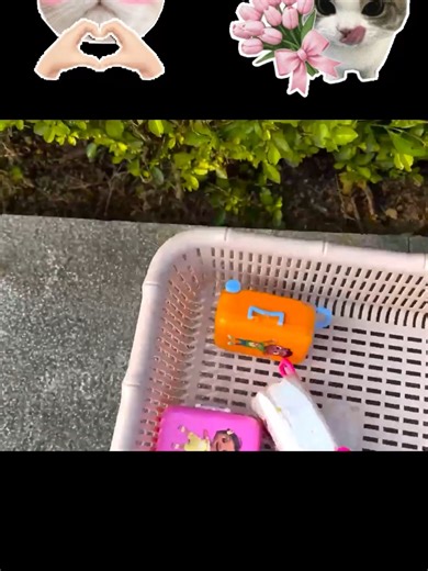 Exploring Cocomelon Slime Fun in the Park