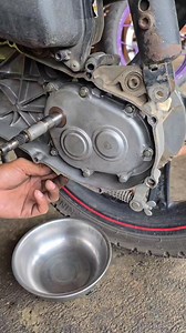 2.4M views · 20K reactions | Ganti bearing roda rasio motor yamaha xride soul gt mio j sama yah #reel #otomotif #tutorial | Belajar Mekanik Dari NOL | Facebook