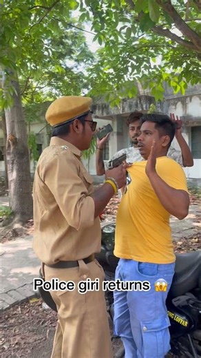 R aktu holei more jeto 😂#trending #funny #comedy #fun #share #shorts #feedshorts #ytshorts #police