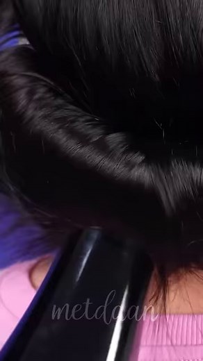 Hair dryer & a towel to achieve beach waves in a minute! 😍 | MetDaan Makeup