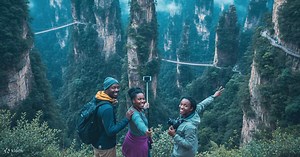 Tianmen Mountain & Glass Bridge Grand Canyon One-Day Tour (All-Inclusive   No Shopping Stops   Small Group of 8) - Klook