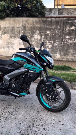 NS 200 MODIFICATION‼️pulsar ns 200 modified wrapping💥motor huber #ns200 #shorts #modified #wrapping