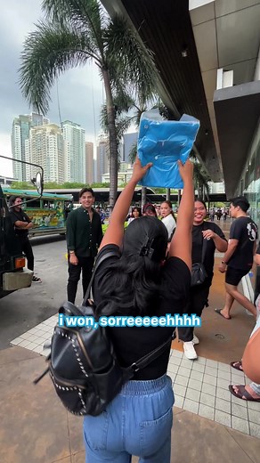 Kakasa Ka Ba Para sa Libreng Angkas Raincoat?