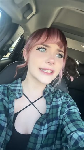 𝔈𝔩𝔦𝔰𝔢 𝔗𝔞𝔦𝔩𝔰 🦊 on Instagram: "I exist online only as enrapturex, enrapturesg and Elise Tails! i don’t have personal accounts and I don’t use any other name! 🩷🧍‍♂️"