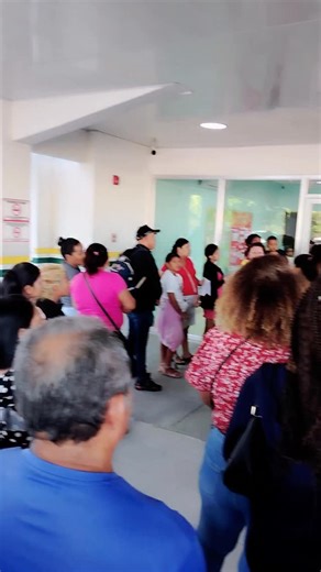 📍Panamá Este Nuestras regiones de salud continúan trabajando de forma articulada para acercar servicios y garantizar atención oportuna. En Chepo, desarrollamos una Feria Integral de Salud que benefició a la población del distrito y áreas aledañas, con pediatría, odontología, cardiología, medicina general y otros servicios gratuitos. Gracias al trabajo conjunto con aliados estratégicos, brindamos exámenes especializados y medicamentos, fortaleciendo la prevención y el bienestar de las familias. 