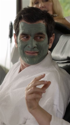 Phil gets a crash course on understanding Claire 😅 #ModernFamily | Modern Family