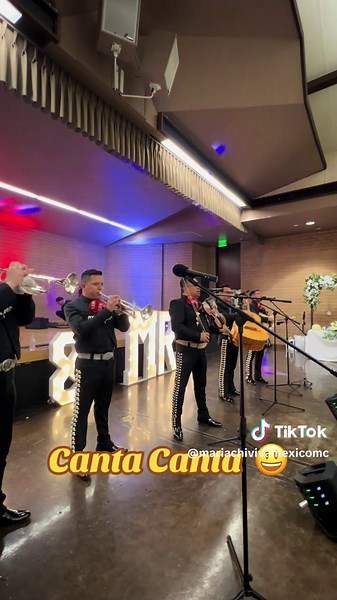 Canta Canta!!! 😃🎼🎶hoy con mejor música ¡Que viva la música y la felicidad del Mariachi!