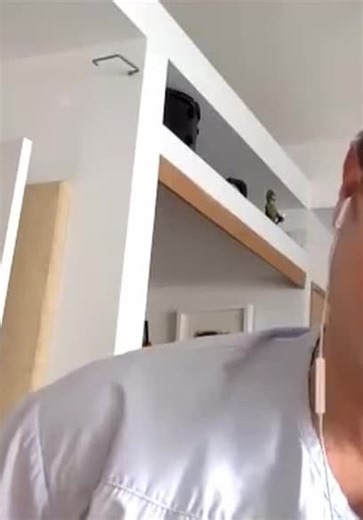 About the Authors TV S01:E19 - Rob Bell