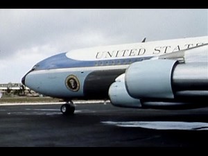Boeing VC-137C Air Force One - "Arrival Johnston Island" - 1969