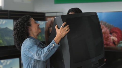 Verizon's latest ad defies CRT physics