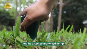 4 Pack Mole Repellent Screw Solar Powered Gopher Deterrent Stake for Outdoor Lawns with Electic Vibration, Repels Snake Vole Groundhog Armadillo from Yard and Garden