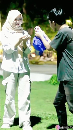 wow , throw money bag auto regret #prank #funny #feedshorts