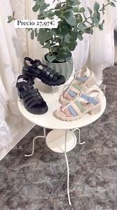 🤗 -30% en toda nuestra colección de zapatería 🫣Corre y ven a por las tuyas!!Las puedes comprar en nuestra tienda física de San Bartolomé y también como siempre de forma online enWWW.AURANOVIASYFIESTA.ESHacemos envíos a toda Canarias 🇮🇨 y a toda España 🇪🇸 #sandalias #cuñasdeesparto #cuñas #zapatosmujer #zapatos | Aura Novias & Fiesta