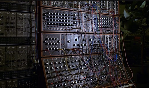 West Coast Synthesis On An East Coast Synth – CyberMoog