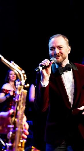 Ready for a night of pure nostalgia? 🎷 Join us for Back To Bacharach – a stunning live tribute to the legendary Burt Bacharach, featuring West End vocalists and the sensational Magic Moments Orchestra. 💃✨ Sing along to classics like “I Say a Little Prayer,” “Walk On By,” “Raindrops Keep Falling On My Head” and so many more! 🎤 One night only – Wednesday, May 21 at 7:30 PM Book now and fall in love with the music all over again! #BackToBacharach #BurtBacharach #LiveMusic #WestEnd #Nostalgia #Cl