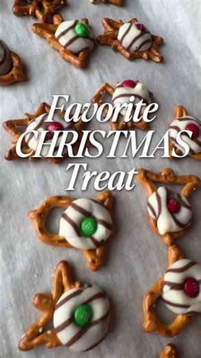 Easy Festive Christmas Treat | Holiday Baking | 3-Ingredient Easy Recipe 🎄